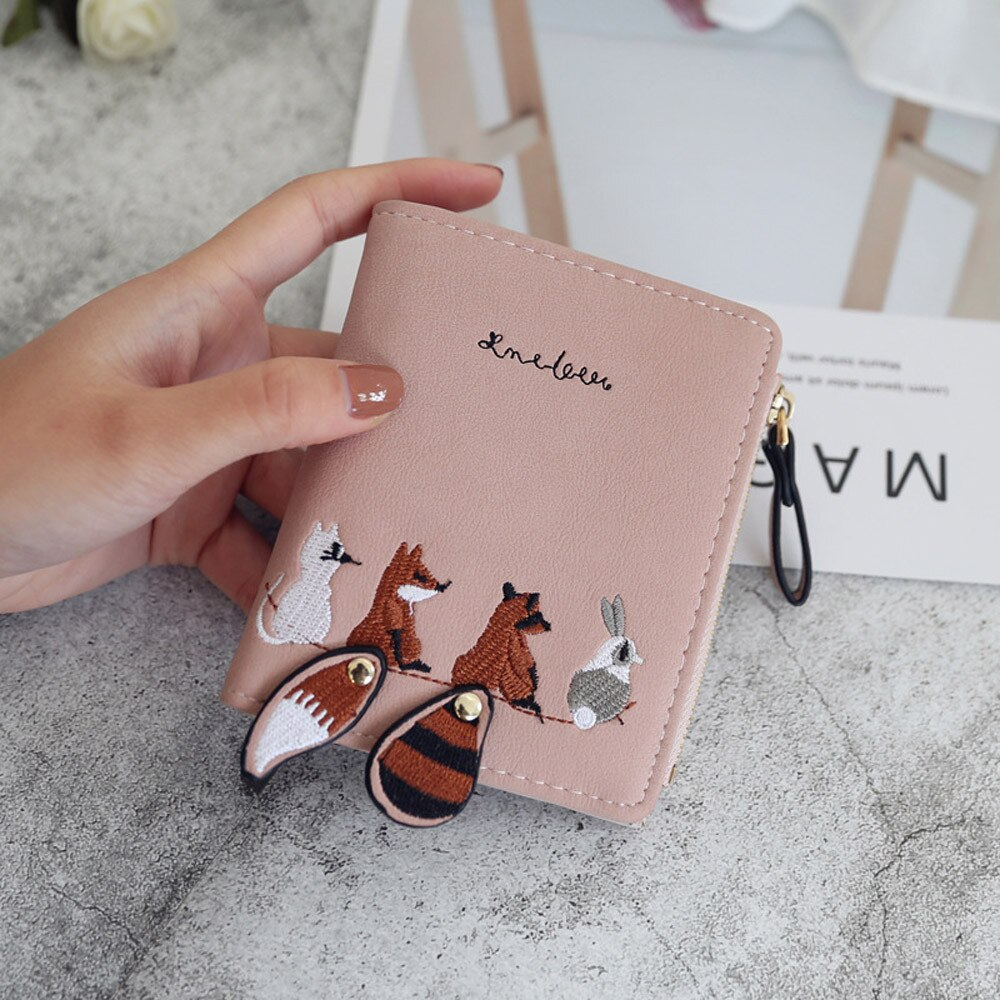 Renah | Embroidered Wallet