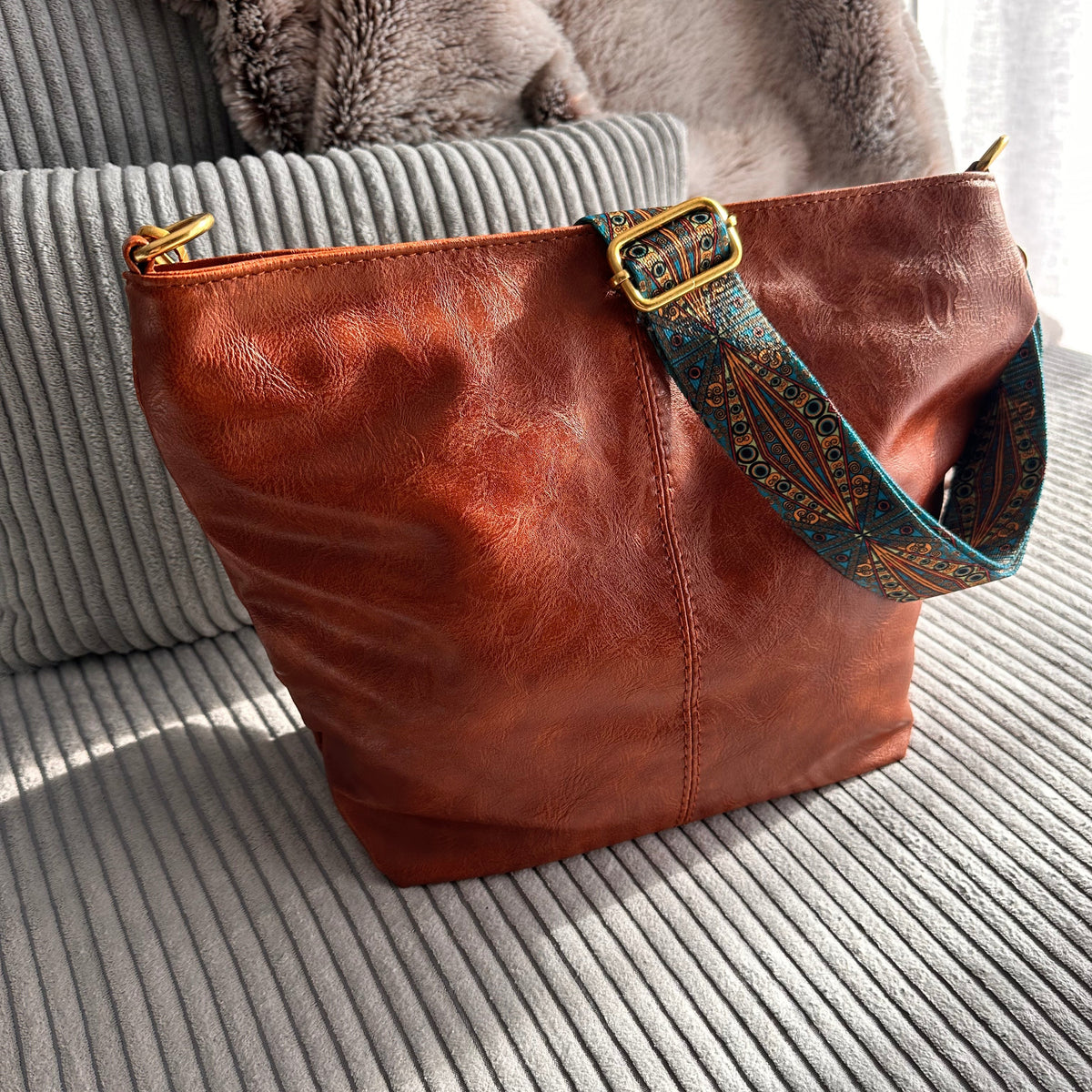 Boyah | Crossbody Bag